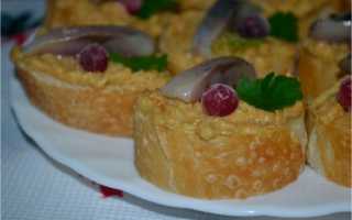 Селедочное масло. Рецепт классический с морковью, сыром, яйцом от Высоцкой, Лазерсона, Ивлева